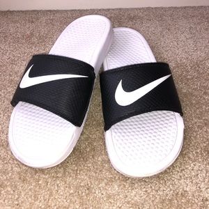 Nike slides